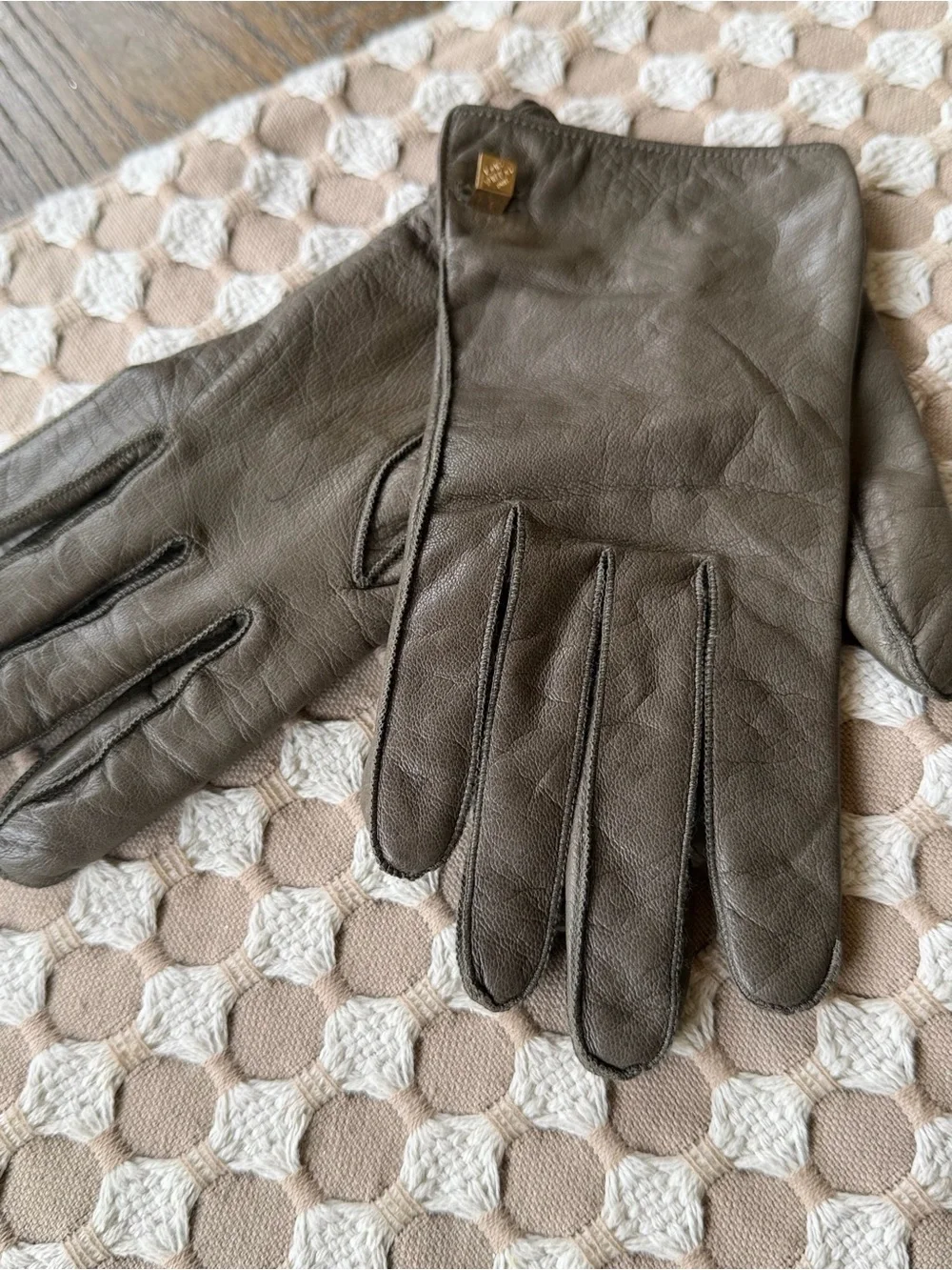 Women's Louis Vuitton Olive Brown Leather Gloves with Gold Hardware - Small